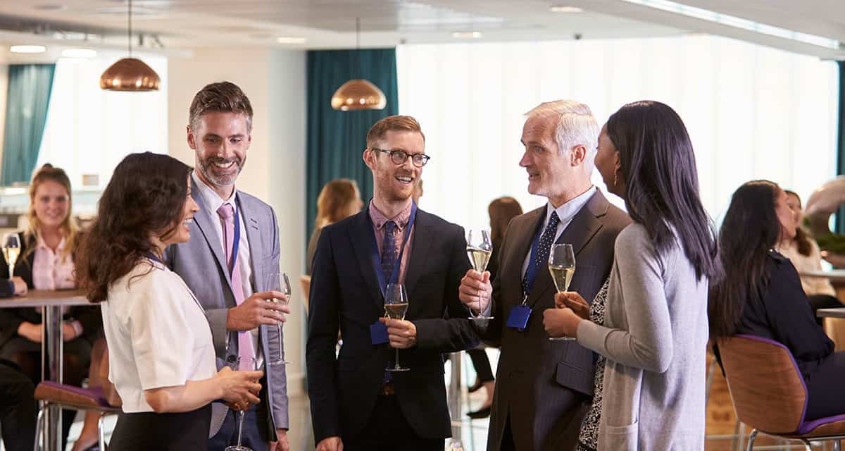 Business-Networking:  Vom Smalltalk zum Business-Talk