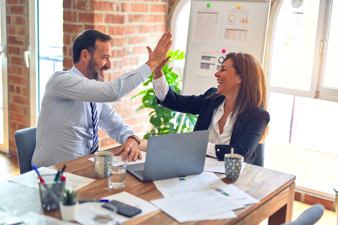 Photo Soft Skills: "Die 5 wichtigsten Soft Skills, die Sie für eine erfolgreiche Karriere benötigen!"